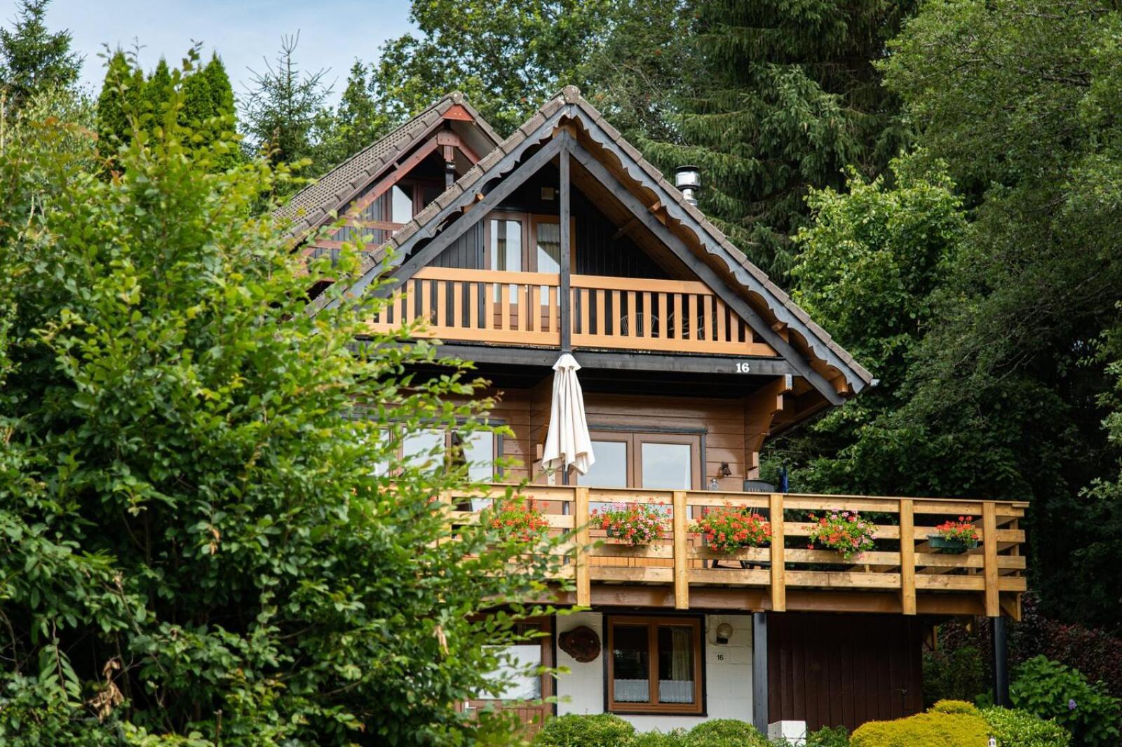 Ardenparks Petite Suisse Hotel Dochamps Exterior foto