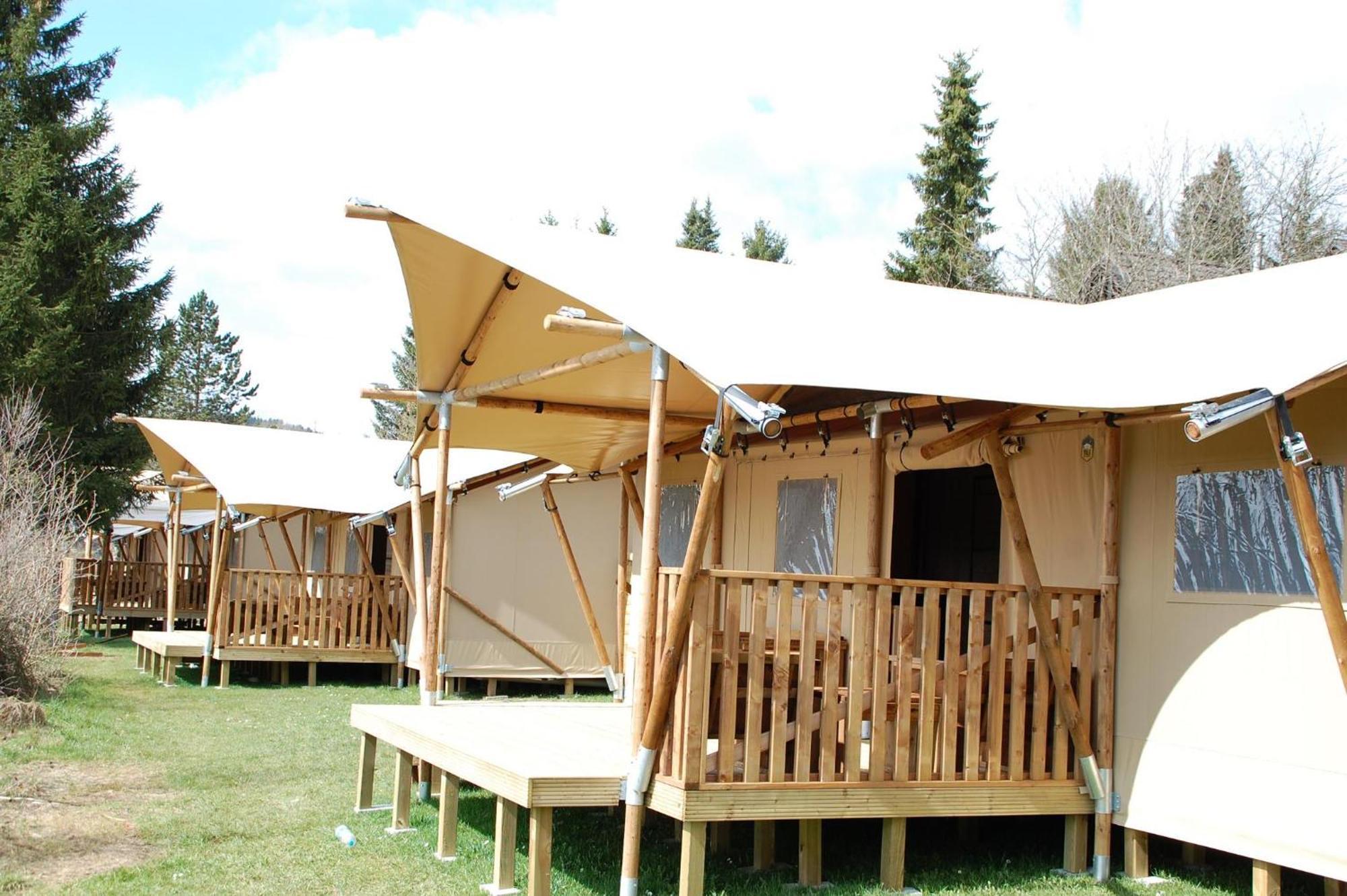 Ardenparks Petite Suisse Hotel Dochamps Exterior foto